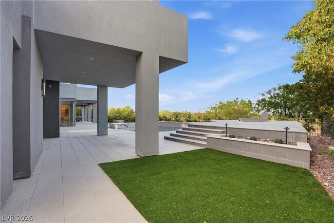 Building Photo - 98 Sun Glow Ln