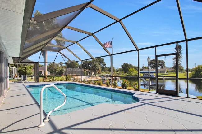 Building Photo - 4274 Gillot Blvd