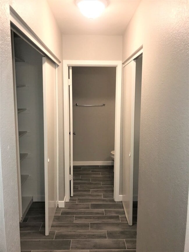 Building Photo - **BEAUTIFUL RENOVATED 2 BEDROOM/2 BATHROOM PATIO HOME IN CHANDLER (CHANDLER BLVD & COOPER)**