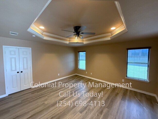Building Photo - Available now 3 Bedroom 2 Bath Custom Home...