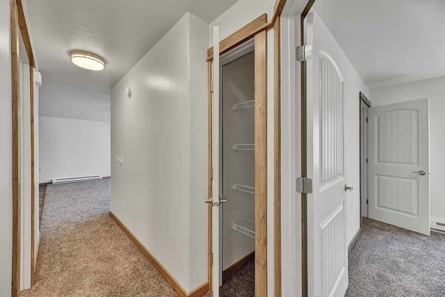 Building Photo - 940 Gibbon St