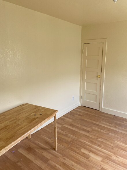 Primary Photo - 6328 Brynhurst Ave