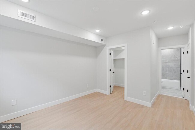 Building Photo - 520 W Susquehanna Ave