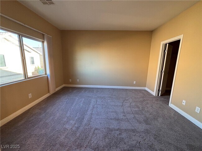 Building Photo - 9473 Alma Ridge Ave
