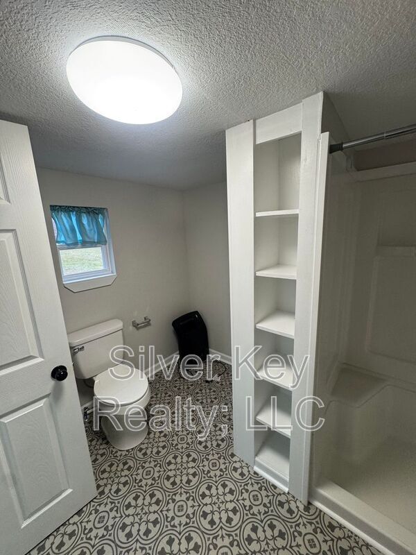 Building Photo - 1858 Reed Rd