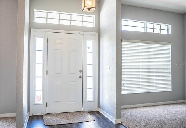 Building Photo - 233 Towhee Rd