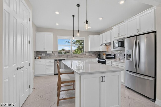 Building Photo - 12056 Westmoreland Way