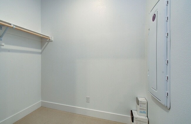 Building Photo - Luxury Upgraded Executive Townhome | 4 Bed | 3 Bath in Prime Camas School District