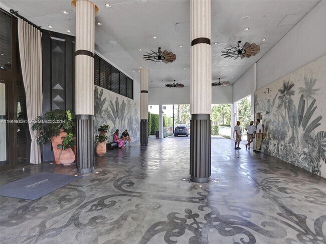 Building Photo - 1100 West Ave