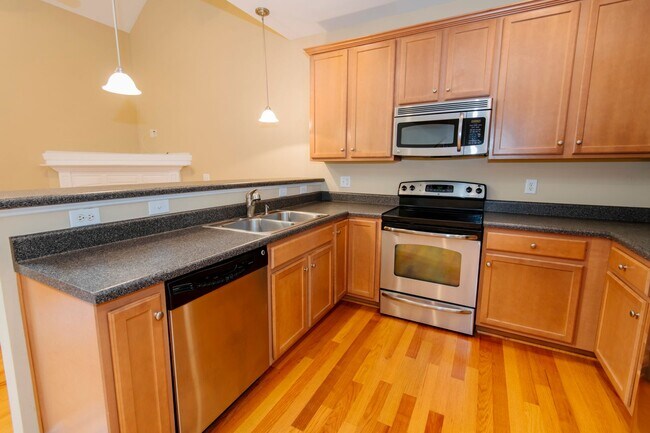 Building Photo - Charming Townhome in the Heart of Wake Forest!