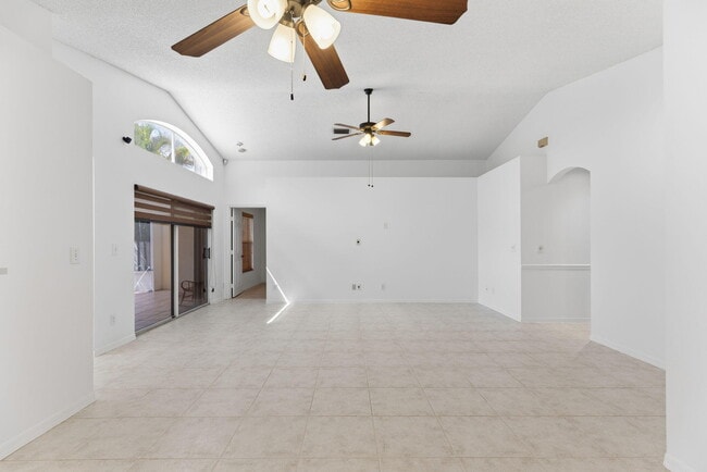 Building Photo - 3622 Coco Lake Dr