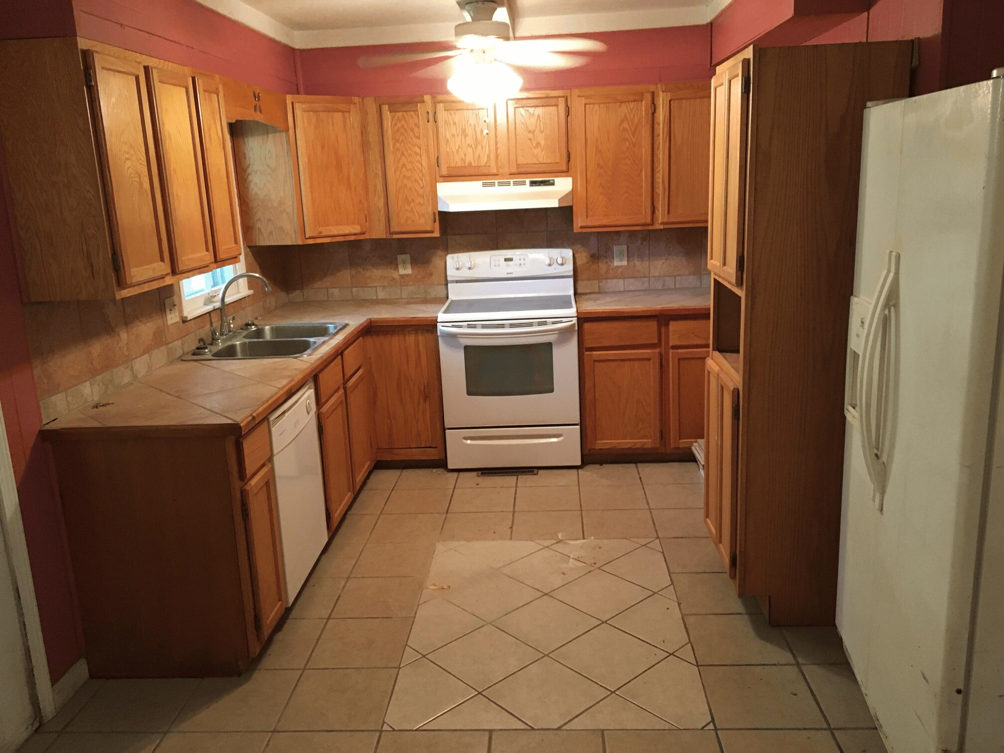 Building Photo - 2304 W Lotus St