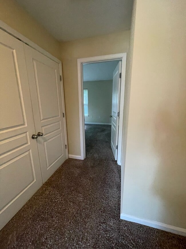 Building Photo - 07-212 Warrior