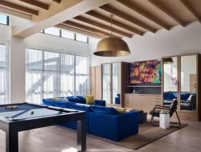 Building Photo - 1050 Howell Mill Rd NW