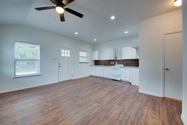 Building Photo - 1413 Egypt St