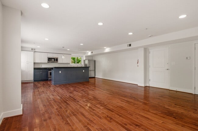 Building Photo - 1322 Missouri Ave NW