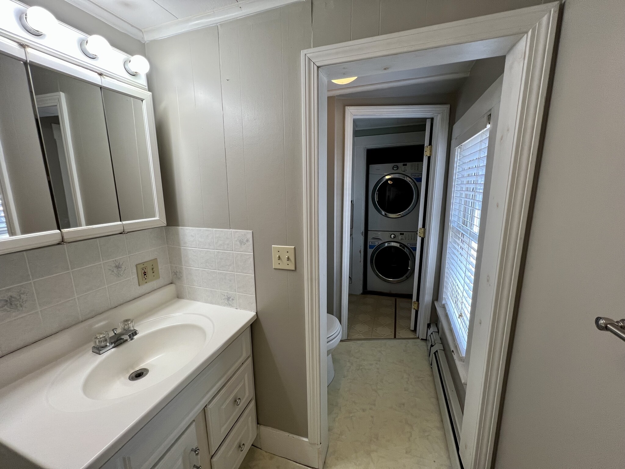 Building Photo - 43 Spruce St