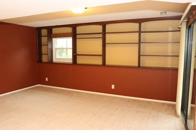 Basement - 7096 Stratford Rd