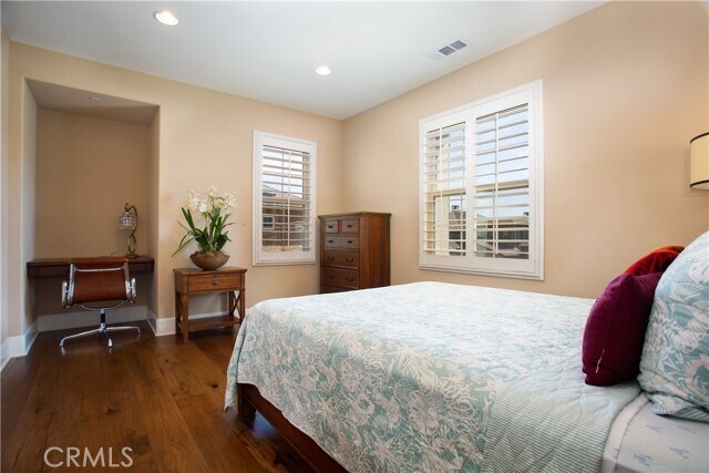 Building Photo - 4731 Oceanridge Dr