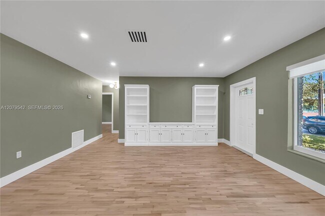 Building Photo - 3145 Segovia St