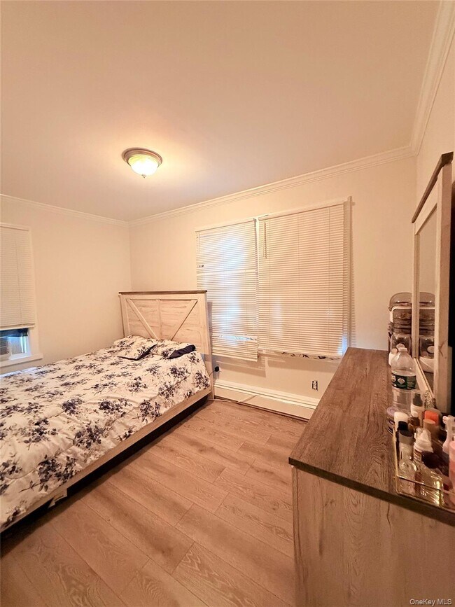 Building Photo - 815 Carpenter Pl