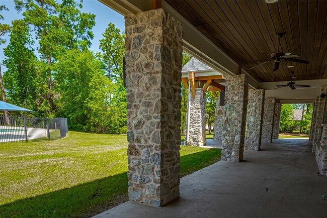 Building Photo - 12013 New River Ct