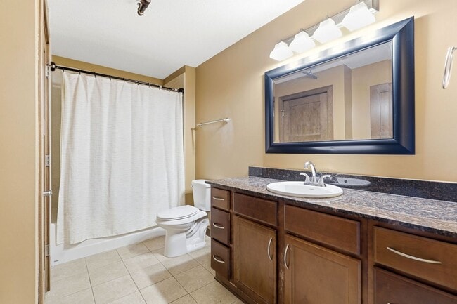 Building Photo - *Rarely Available* 3 Bedroom 2 Bathroom Penthouse At The Sexton Lofts!