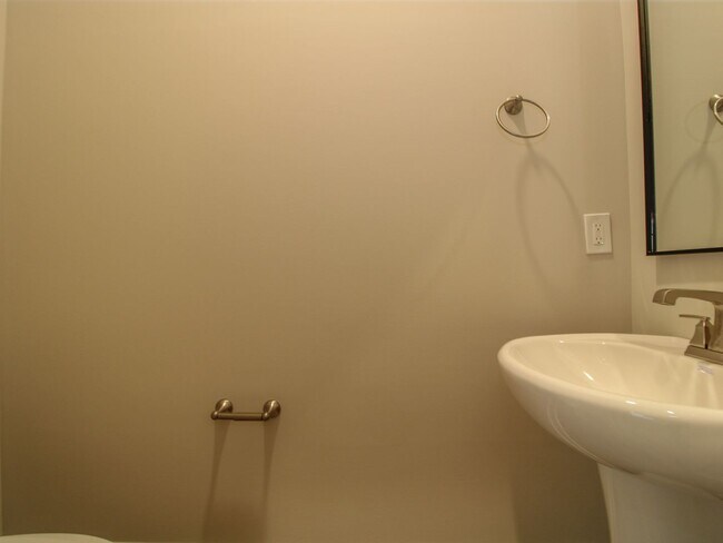 Building Photo - 22921 Cherry Hills Ln