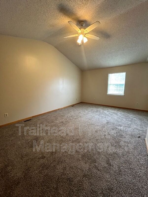 Building Photo - 1113 Dean Dr