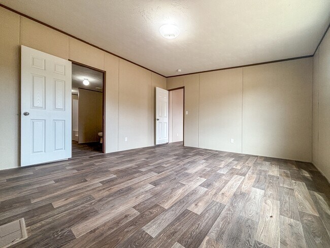 Building Photo - 1071 Ramble Hills