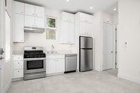 Building Photo - Roosevelt St.