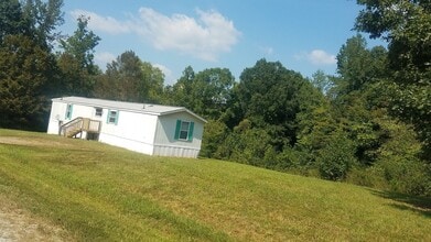 Building Photo - Ready to move in