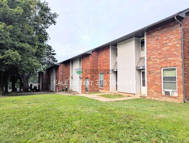 Building Photo - 311 Engadine Ct