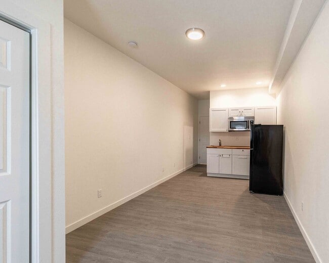 Building Photo - 314 S Asbury St