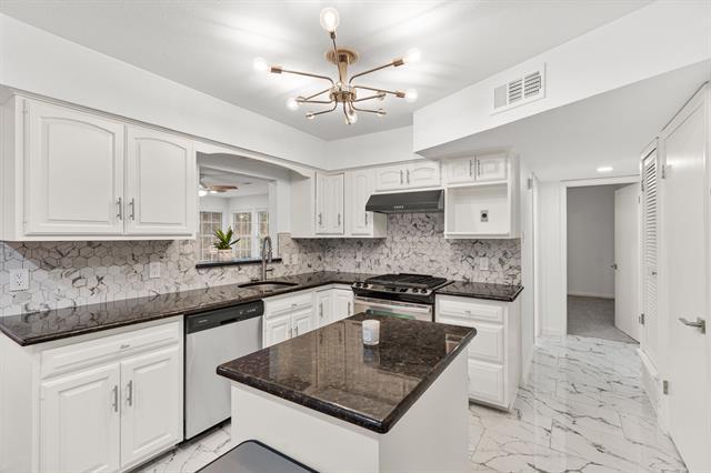 Building Photo - 4616 Bonnell Ave