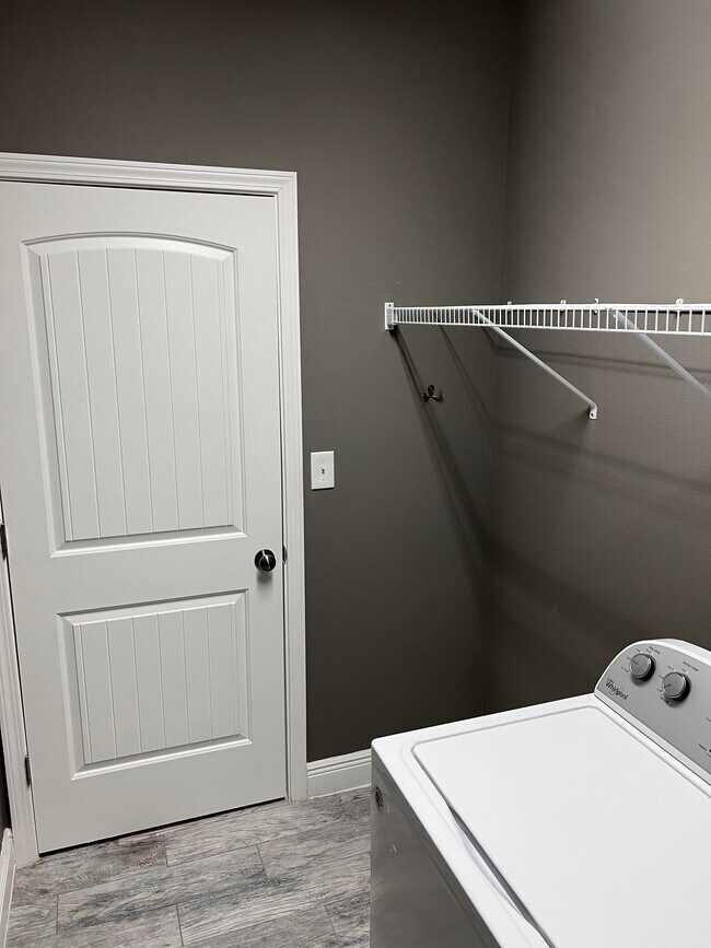 Building Photo - 8283 Calle Mio