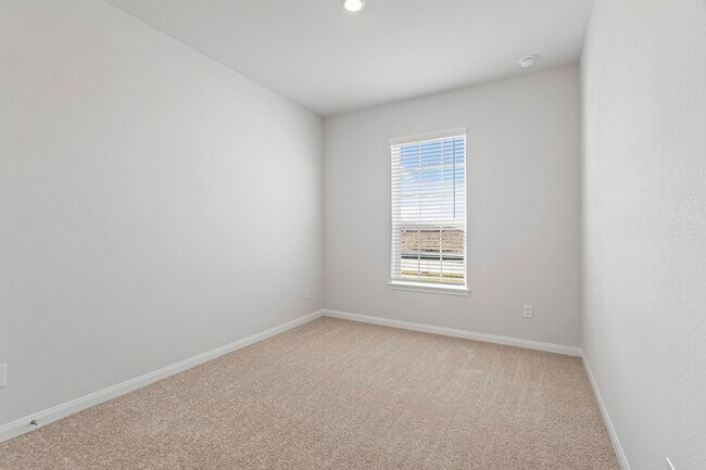Building Photo - 1023 Rosewood Trl