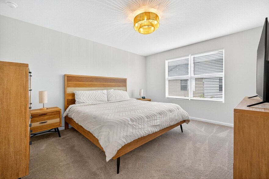 Building Photo - 6150 Calle Ochoa St