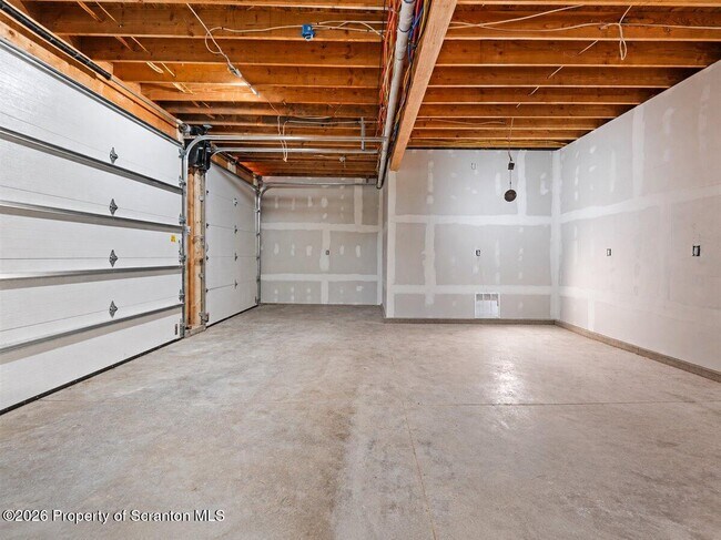 Building Photo - 523 Meyer St