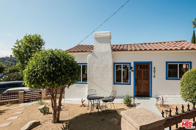 Building Photo - 4879 Hartwick St