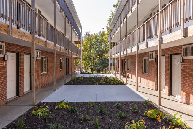 Building Photo - Cuming St Apartments