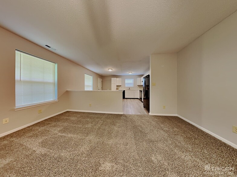 Building Photo - 6346 Cradle River Dr