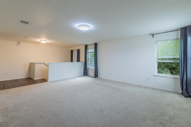 Building Photo - 407 Greener Dr