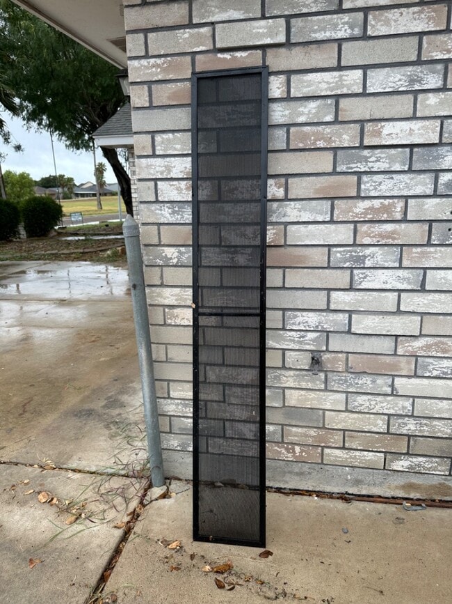 Building Photo - 2729 Palmer Dr