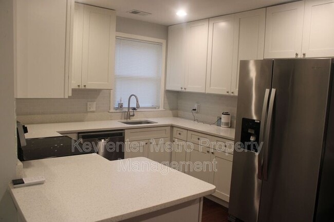 Building Photo - 17 Quire Ave