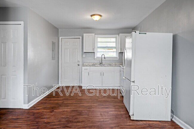 Building Photo - 1528 Lincoln St