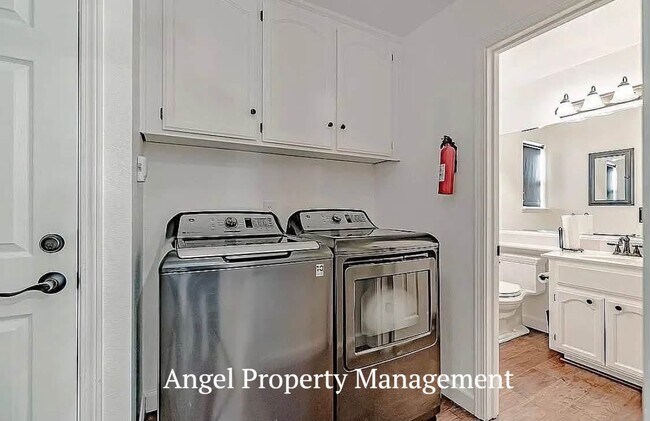 Building Photo - 2206 Halsey Cir