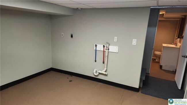 Building Photo - 2505 Freemansburg Ave