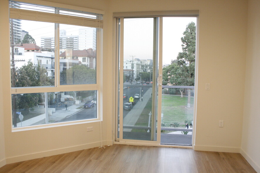 Bedroom 3 Balcony - 1301 S Westgate Ave