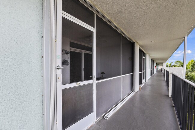 Building Photo - 109 Paradise Harbour Blvd